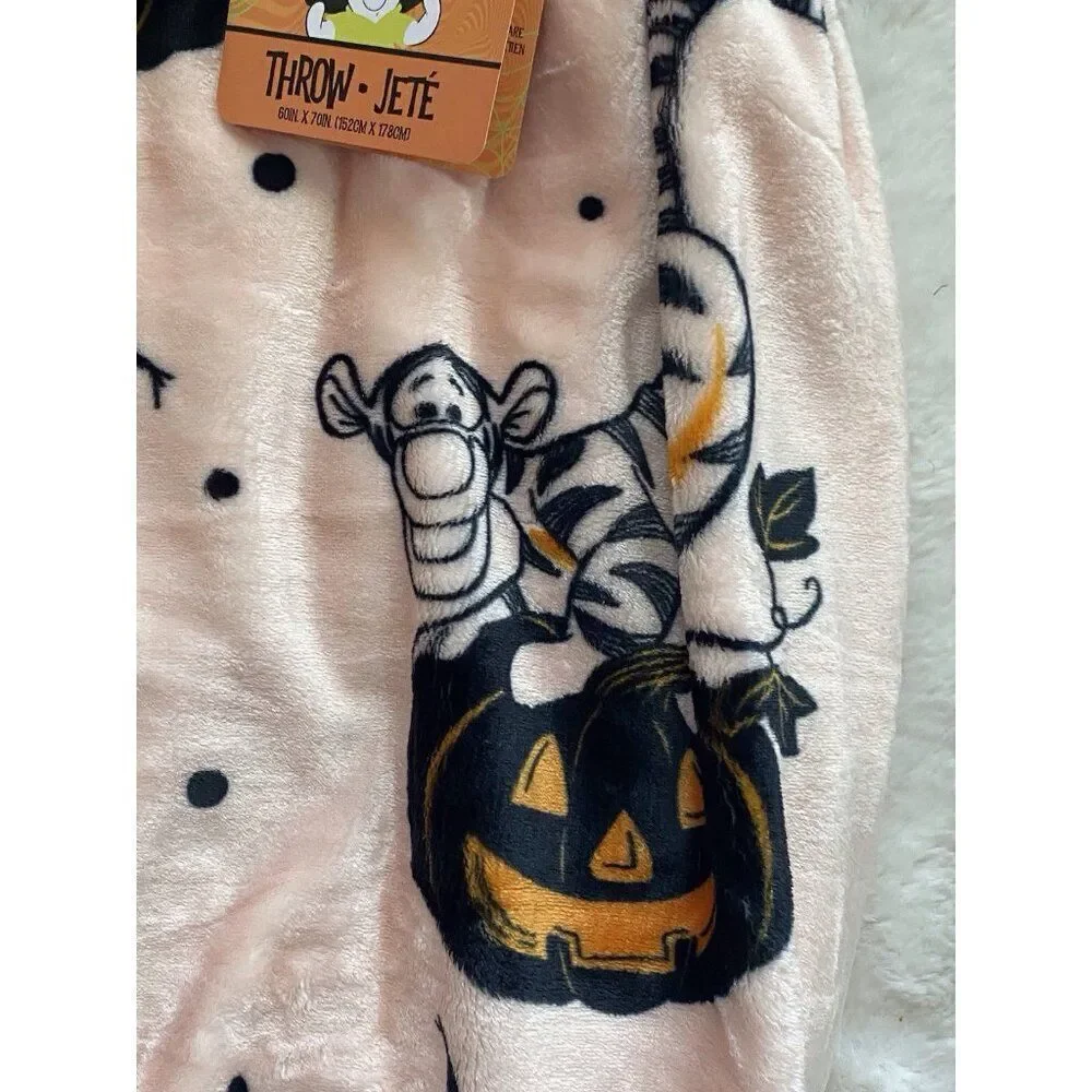 Disney‎ Winnie The Pooh Tigger Piglet Halloween Pink Throw Blanket 60” X 70” NEW